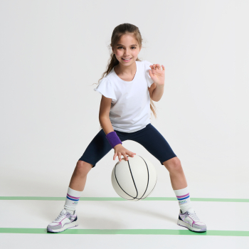 تيشيرت بناتي أبيض بأكمام قصيرة